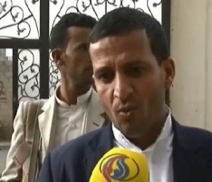 القيادي في جماعة الحوثي حسين العزي (قناة العالم الايرانية )