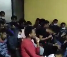 شباب معتقلين على خلفية عرقية في اديس ابابا (مواقع التواصل الاجتماعى )